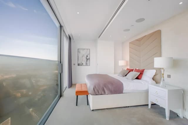 3 Bed / 3 Bath