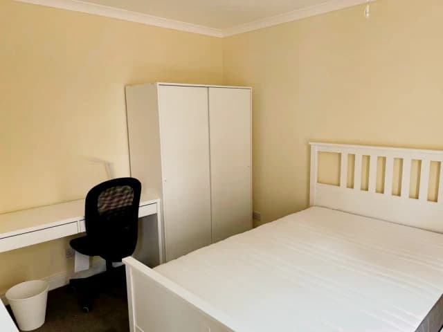 5 Bedroom 5 Bathroom roomC