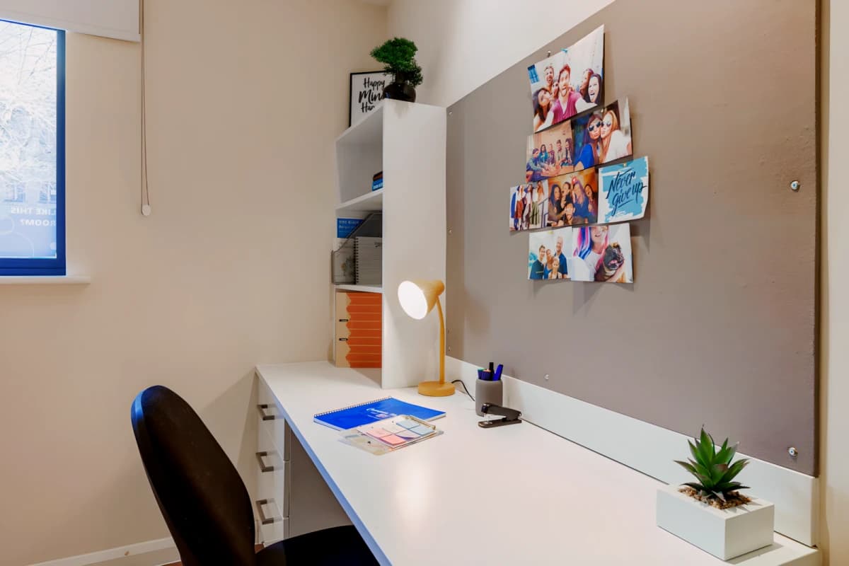 Silver En-Suite