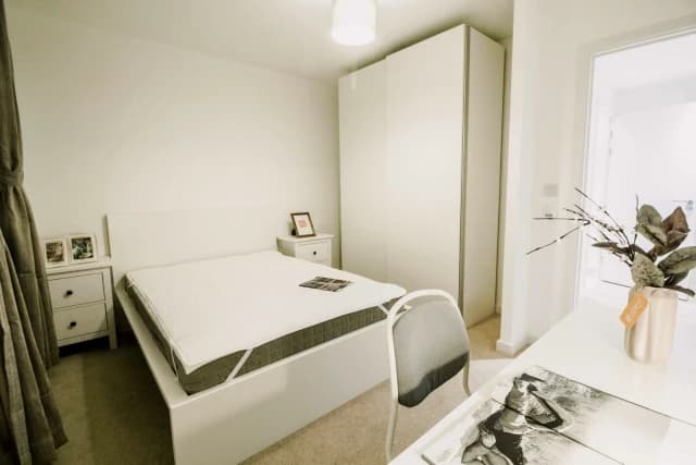 2 Bed / 2 Bath