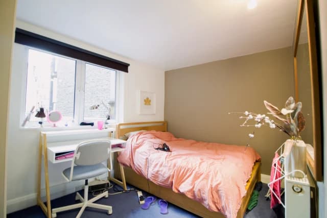 2 Bed / 1 Bath