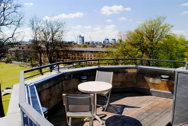 Outdoor Features