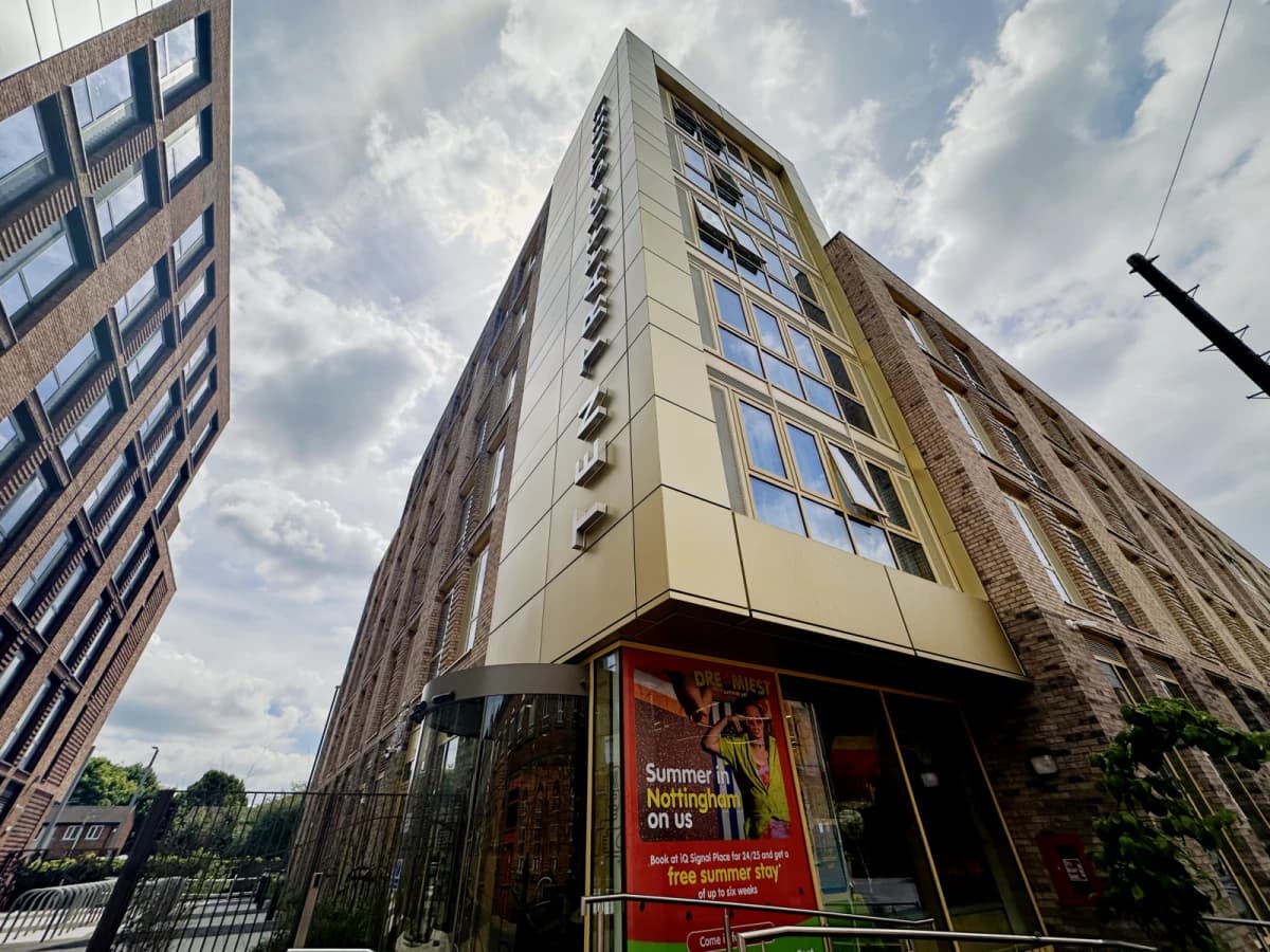 iQ Signal Place image 5