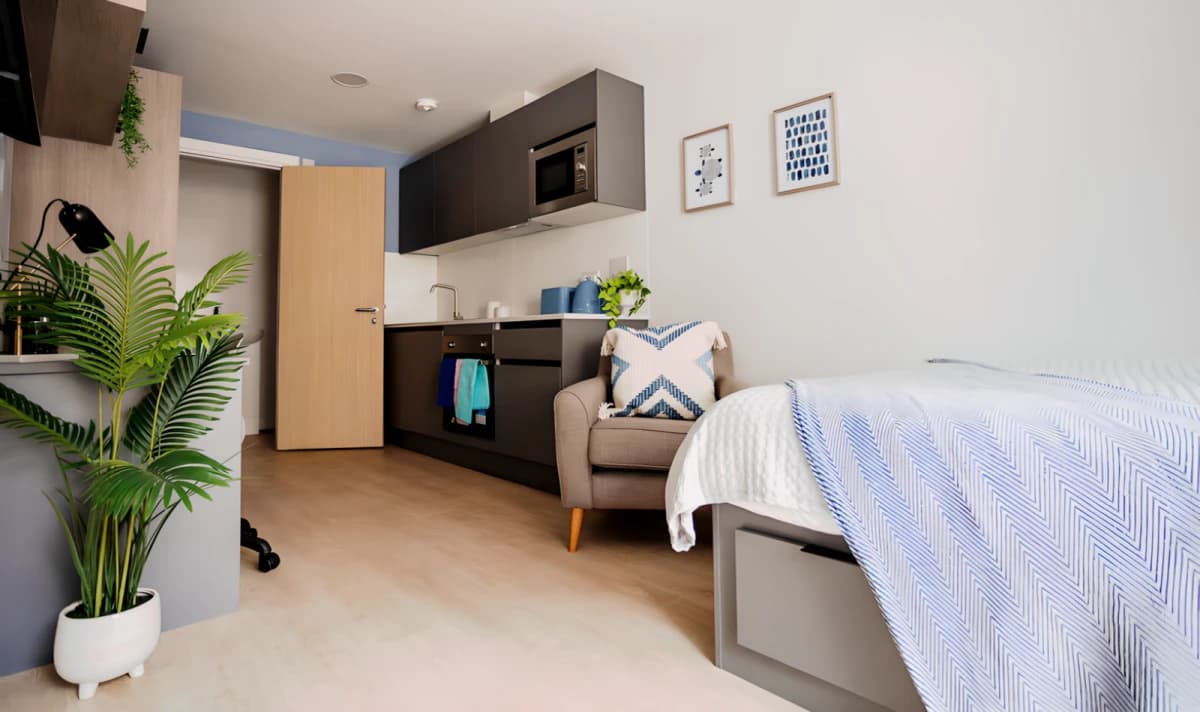 Boutique Student Living - Exeter image