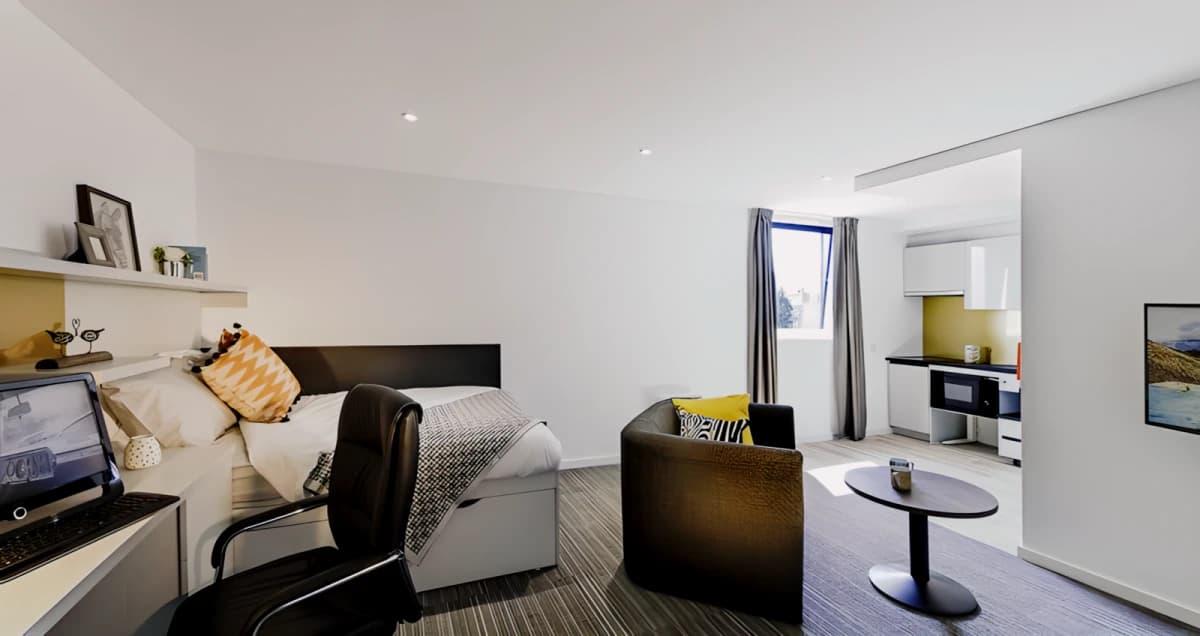 Studio Apartment Diamond