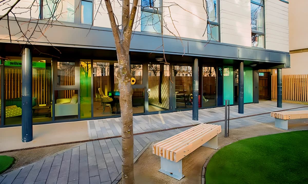 Outdoor Features