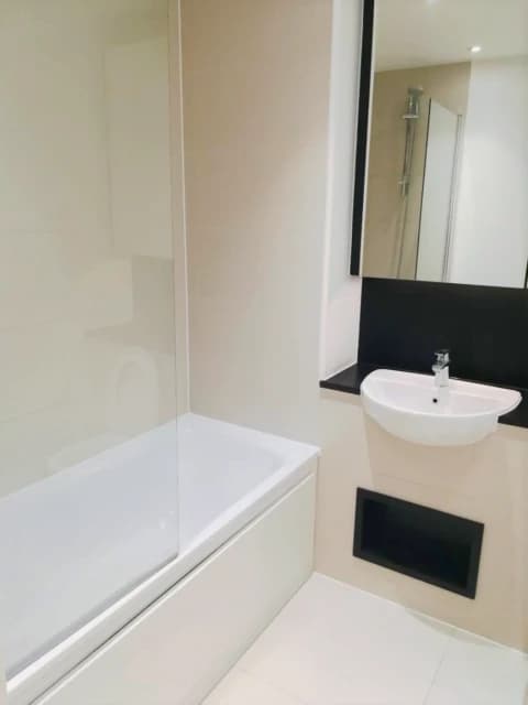 3 Bed / 3 Bath
