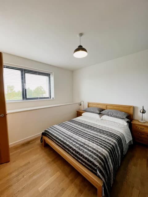 2 Bedroom 2 Bathroom roomA