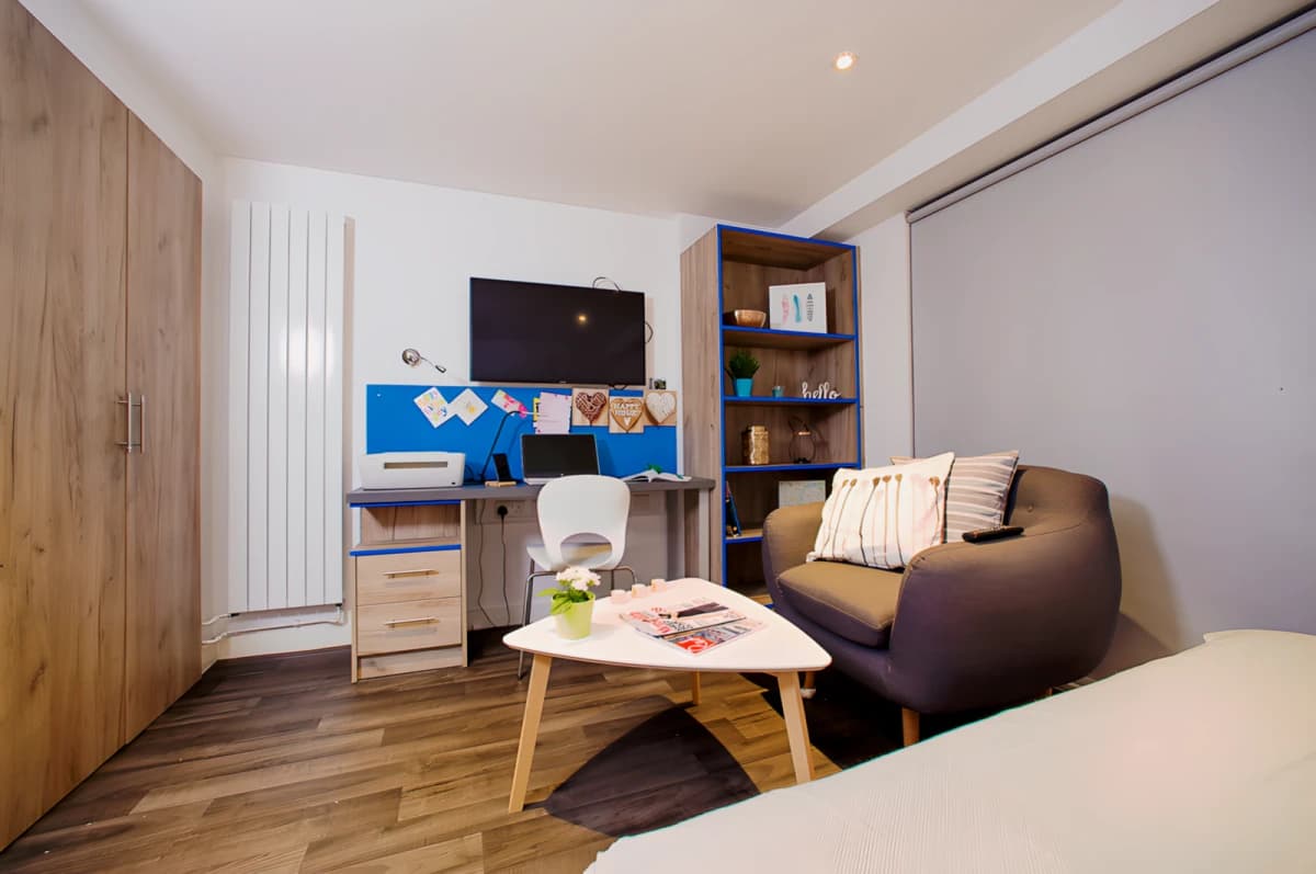 Edge Apartments image