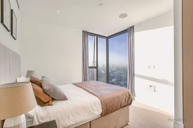 3 Bed / 3 Bath