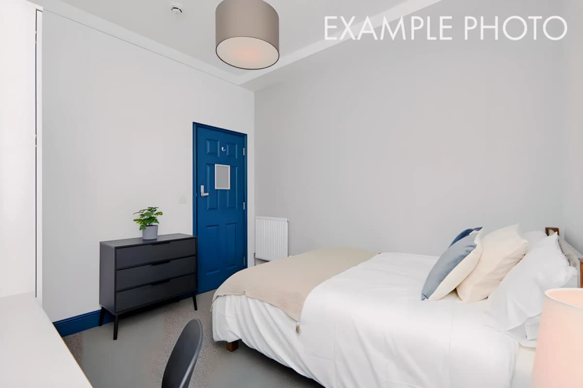 7 Bedrooms 2 bathrooms