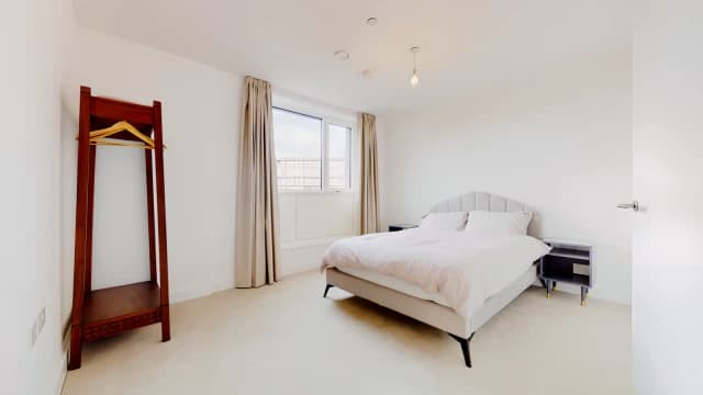 2 Bed / 2 Bath