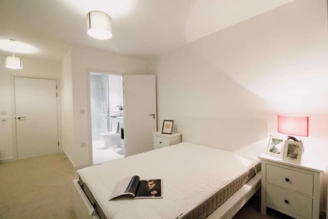2 Bed / 2 Bath