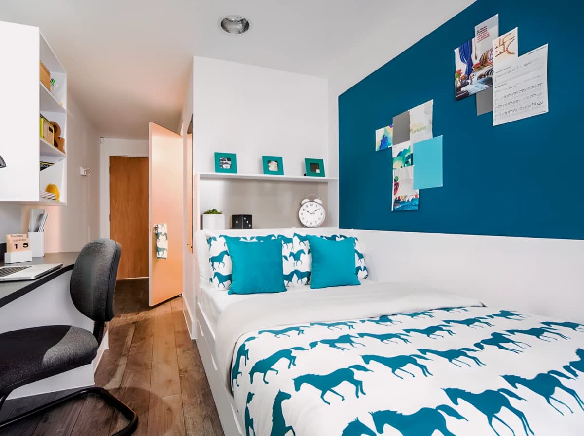 Deluxe En-Suite