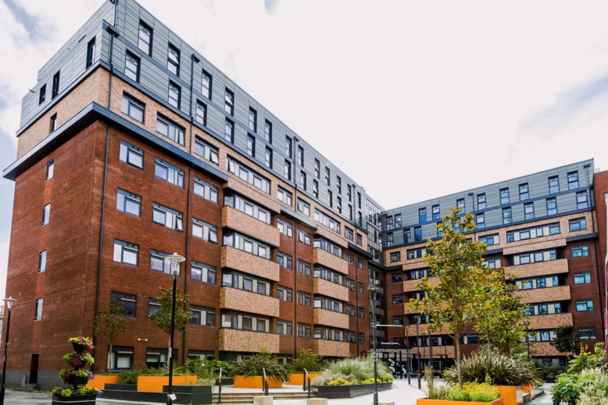 Queens Court image 2
