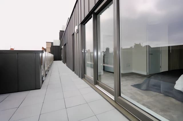 Outdoor Features