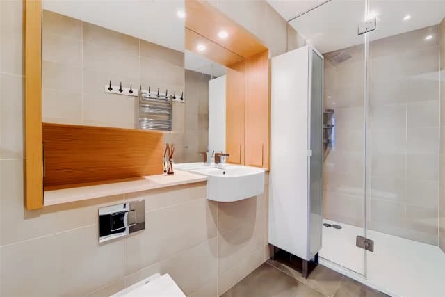 2 Bed / 2 Bath