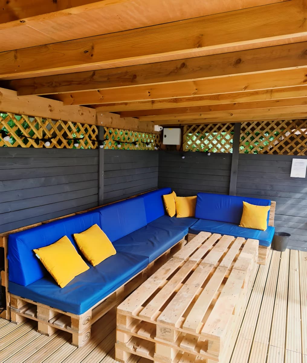 Outdoor Features