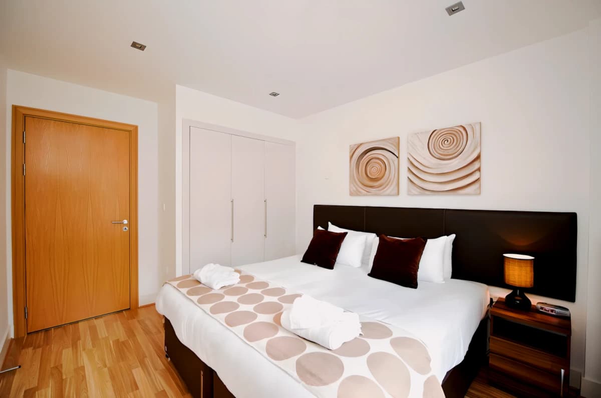 2 Bedroom