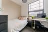 6 Bedrooms 2 bathrooms