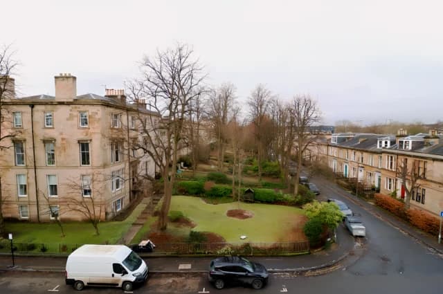 Hamilton Park Avenue , The Botanics G12 8DU image 3