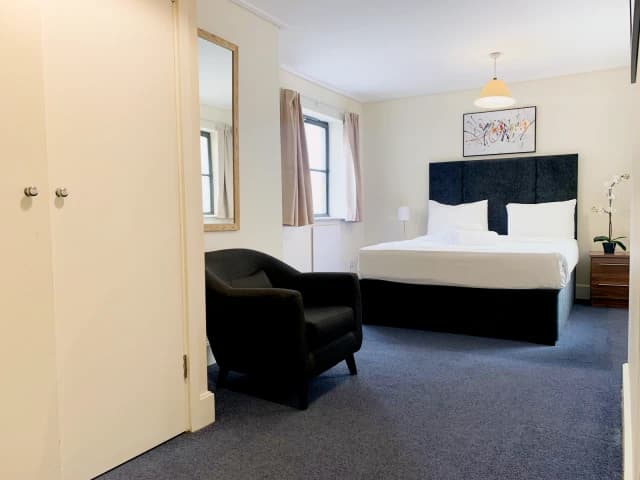 3 Bed / 1 Bath