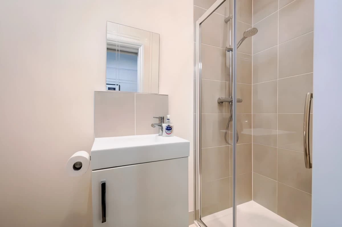 2 bedroom 1 bathroom