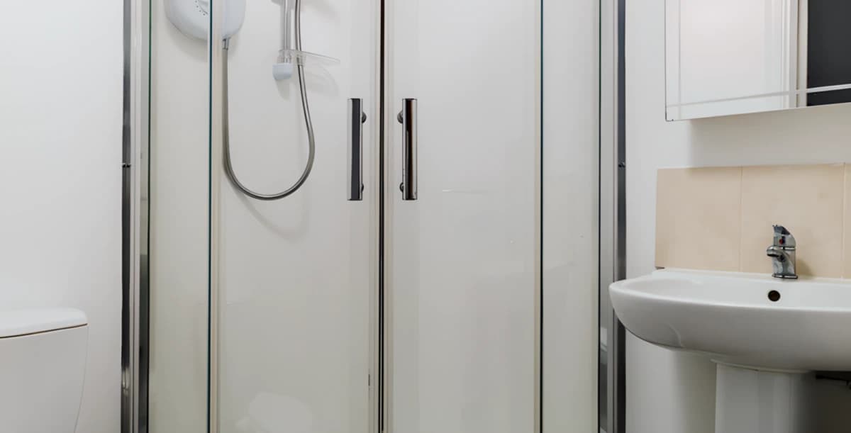 En-Suite 1