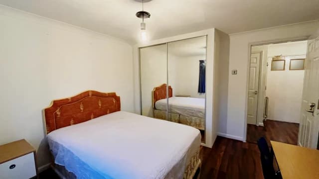 2 Bed / 1 Bath
