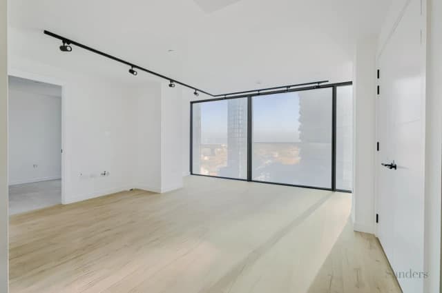 1 Bed / 1 Bath