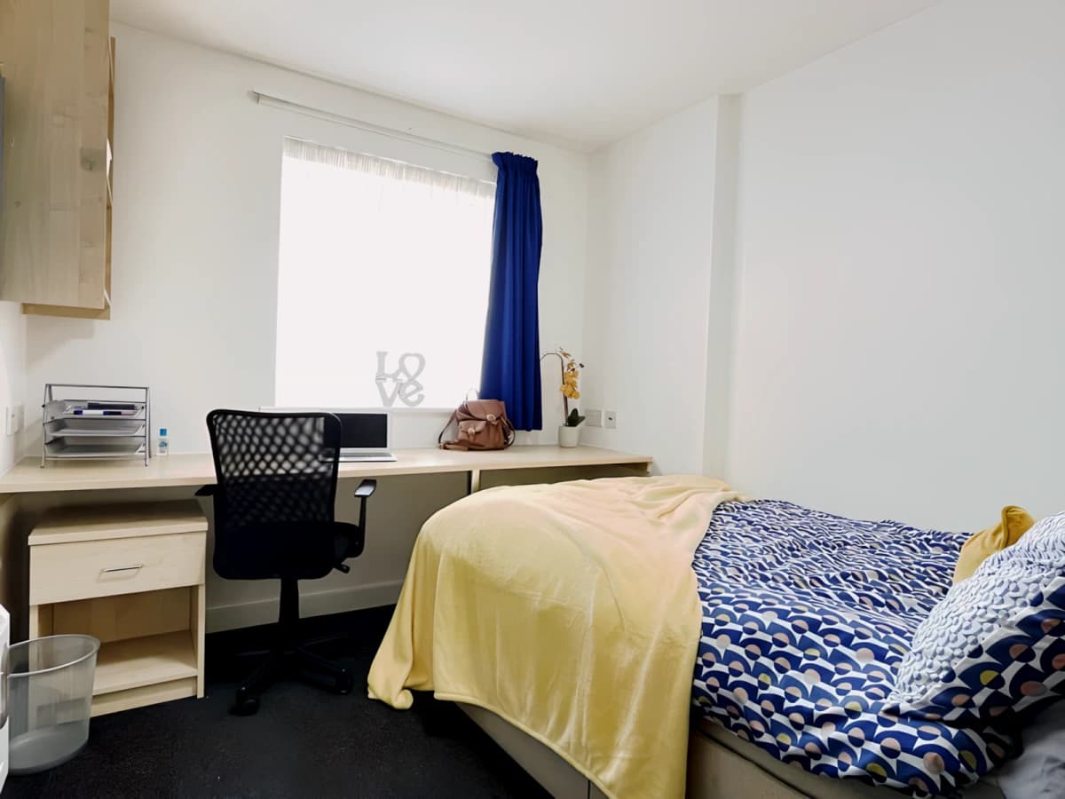 Uni House Court image