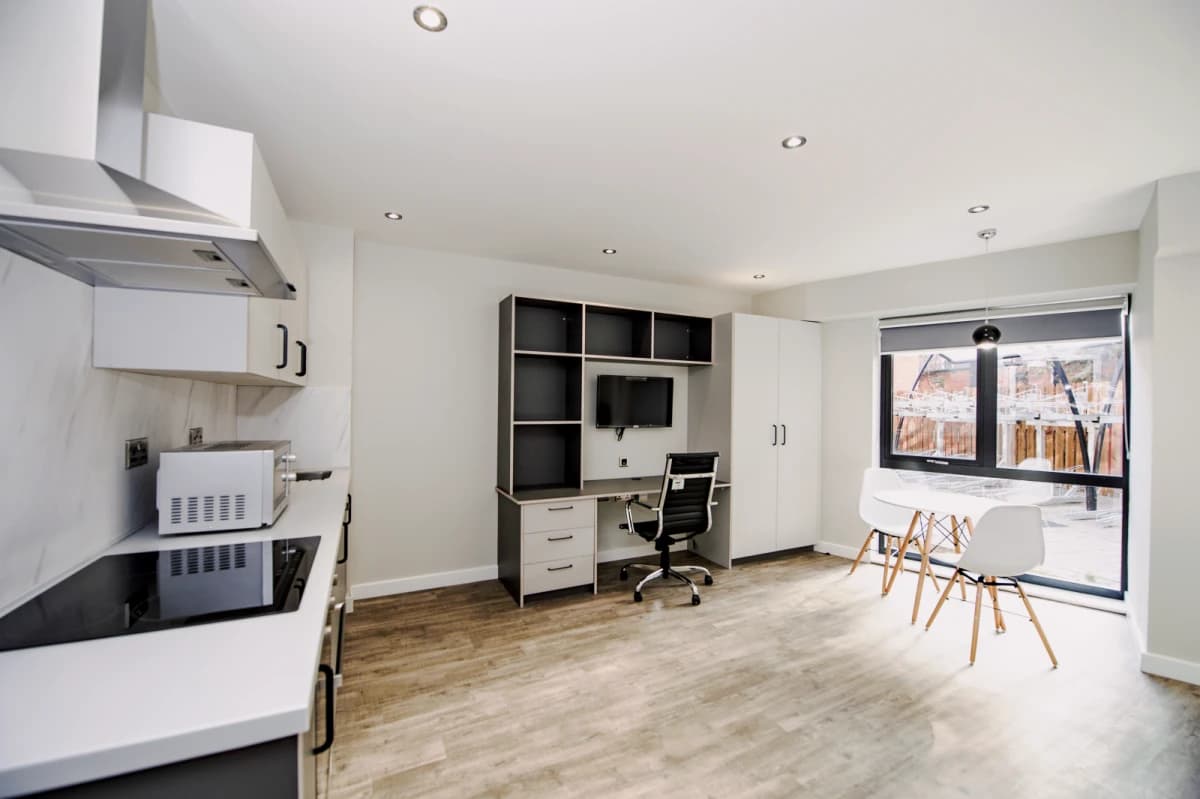 Zone 22 Upperton Road image