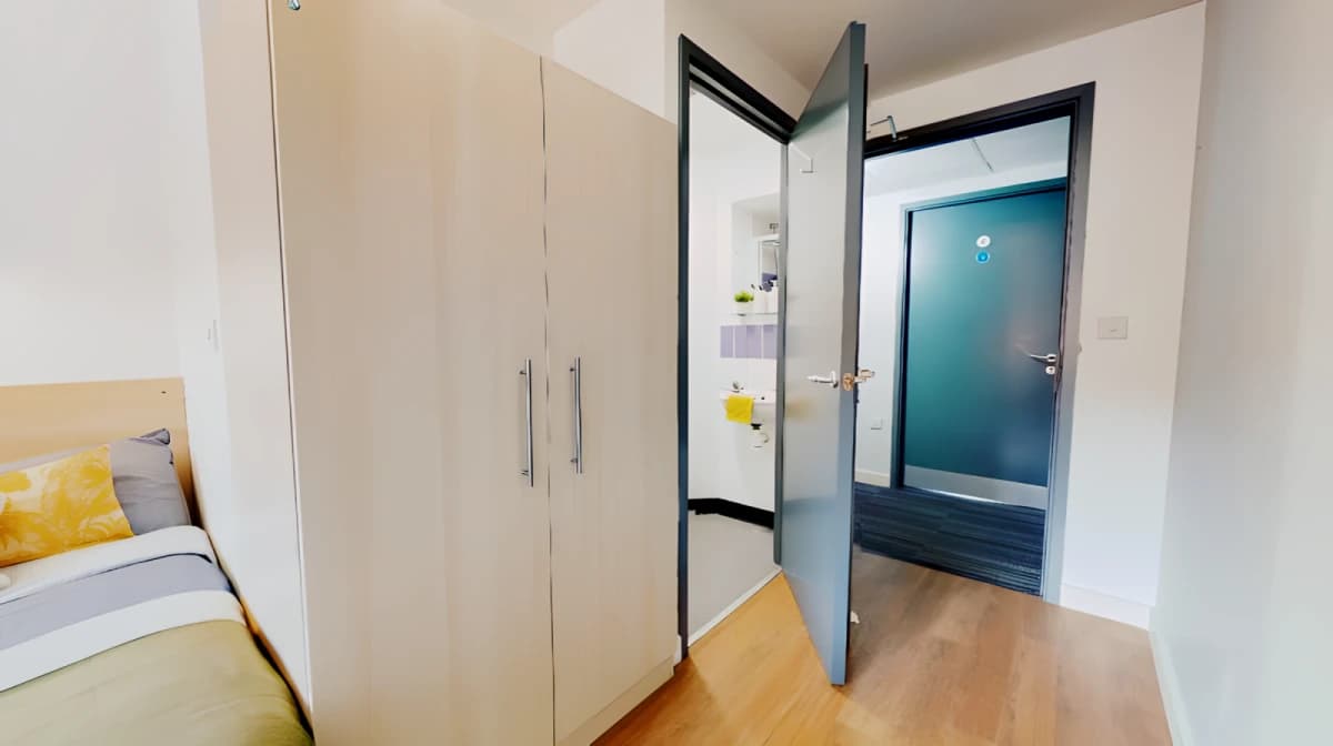 iQ Pavilions image