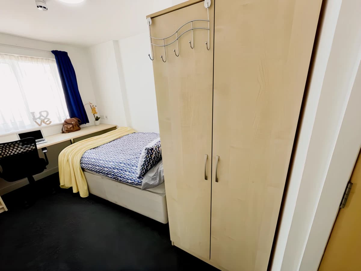 Uni House Court image