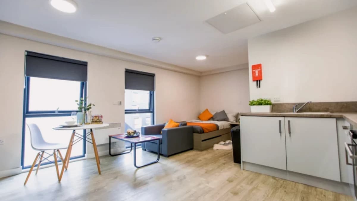 Manor Park Court image