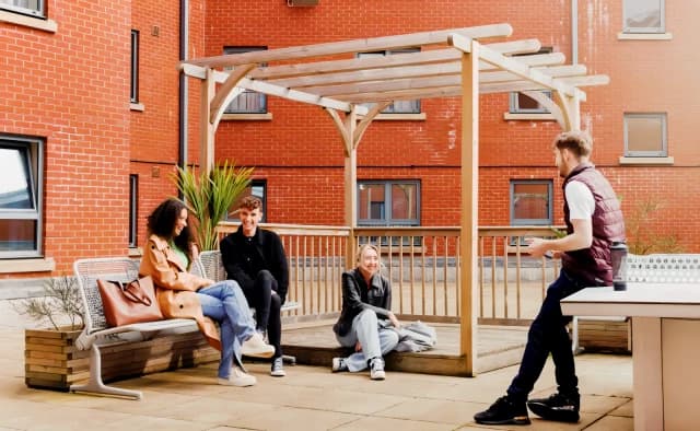 Outdoor Features