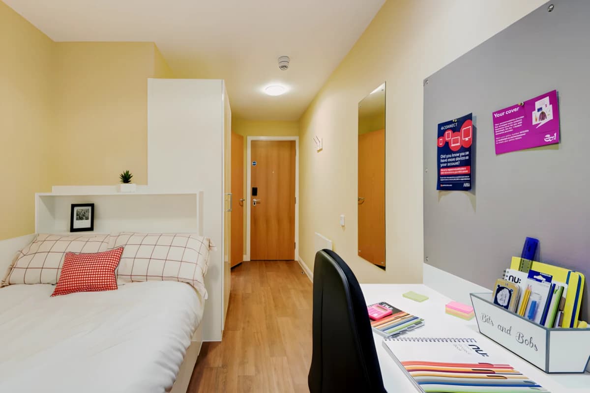 Gold En-Suite
