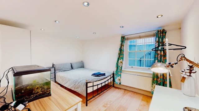 1 Bed / 1 Bath
