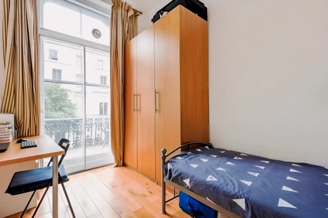 2 Bedroom 1 Bathroom type1 roomA