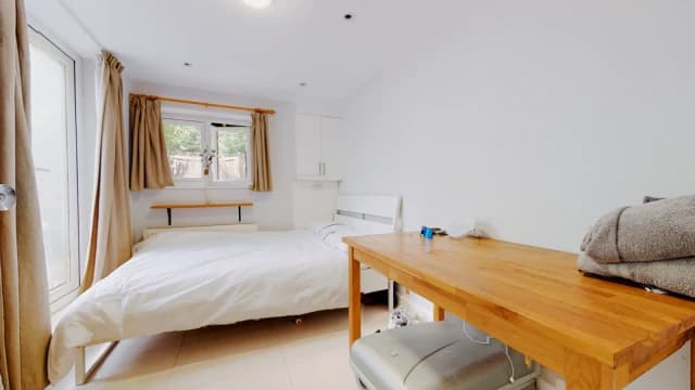 3 Bed / 2 Bath