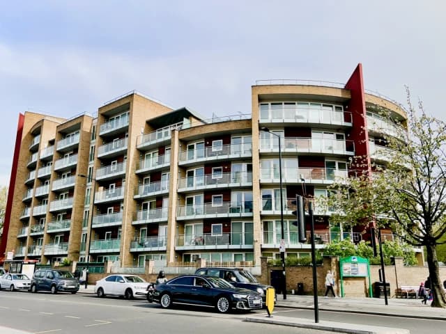 Viridian Apartments image 5