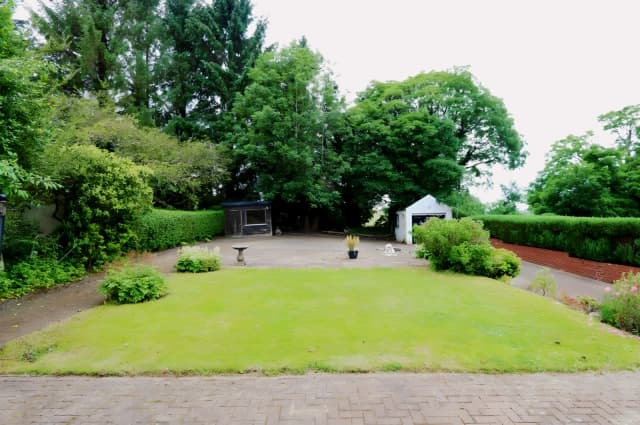 Outdoor Features