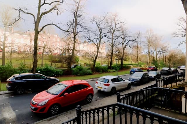 Belhaven Terrace, G12 0TF image