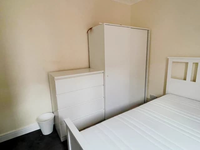 5 Bedroom 5 Bathroom roomD