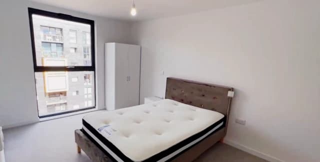 2 Bedrooms 2 bathrooms