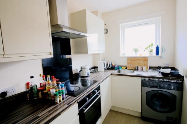 Broomspring Close D image