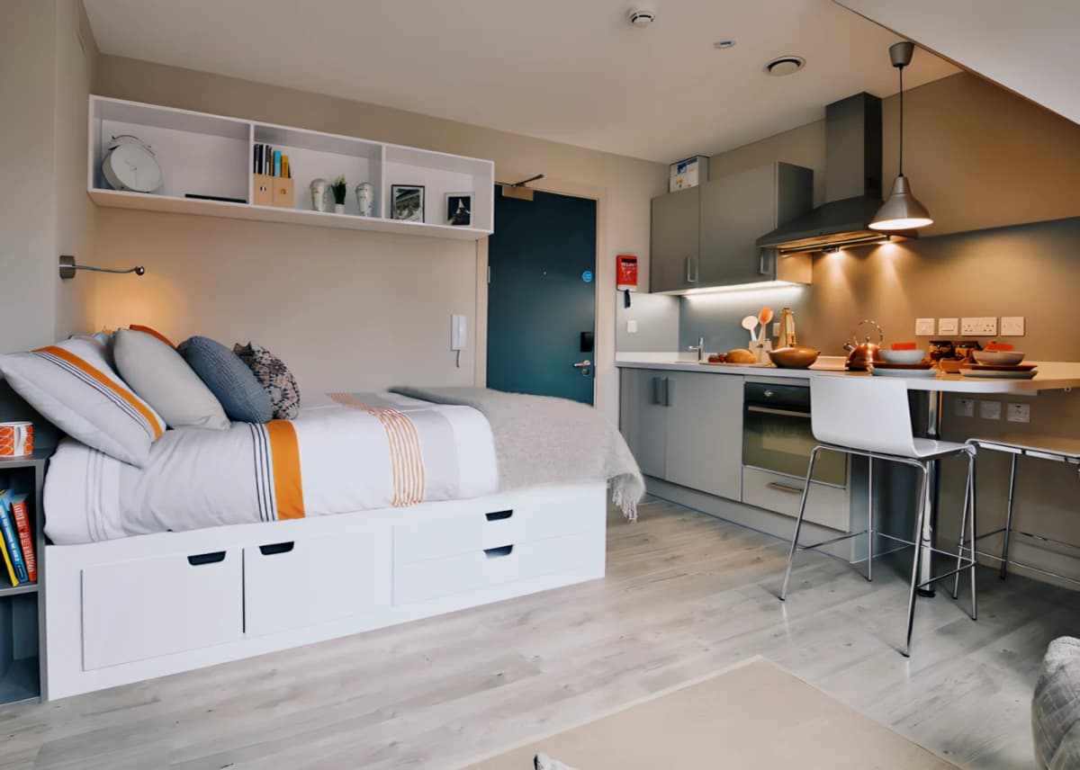 The Frontage image 4