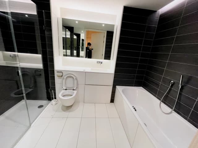 2 Bedroom 2 Bathroom roomA