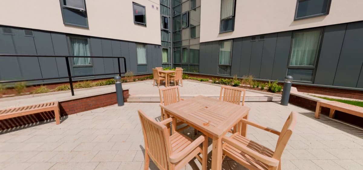 Outdoor Features