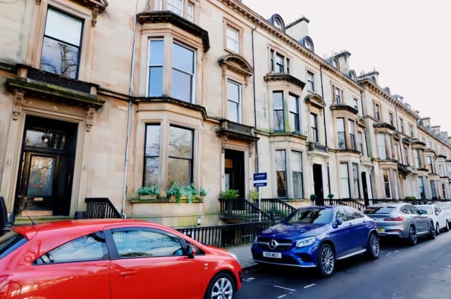 Belhaven Terrace, G12 0TF image 2